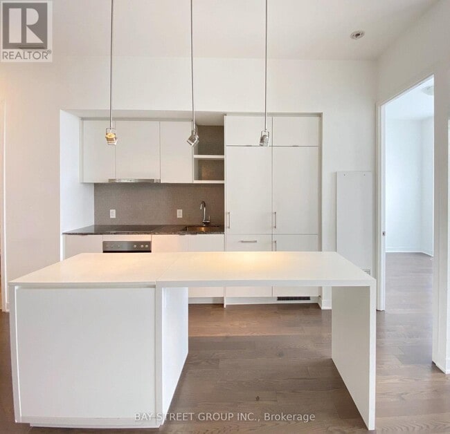 Photo du bâtiment - 88 Harbour St