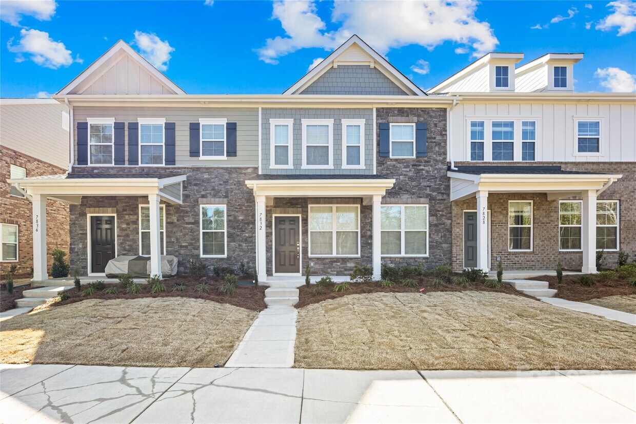 Foto principal - 7832 Nelson Rd