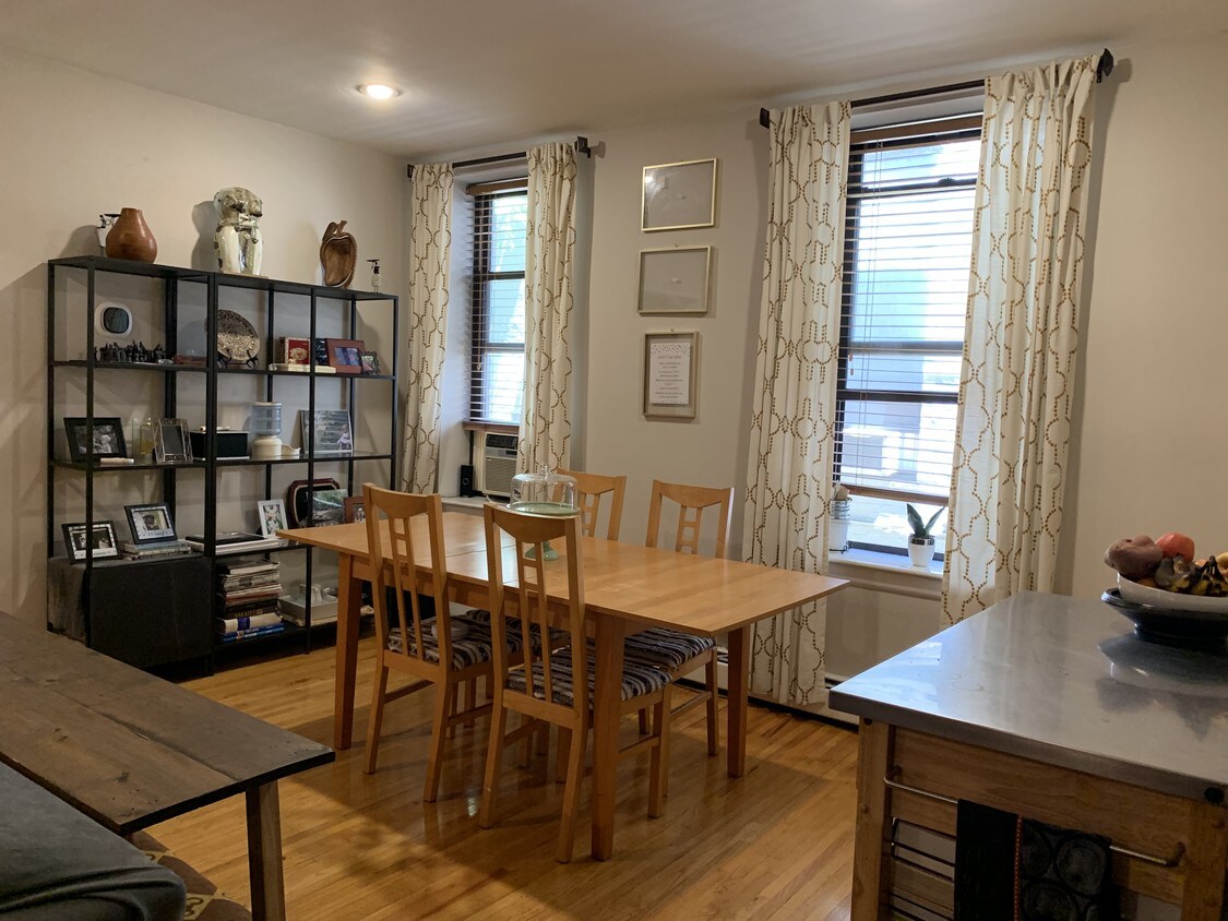 Foto principal - 291 Martense St