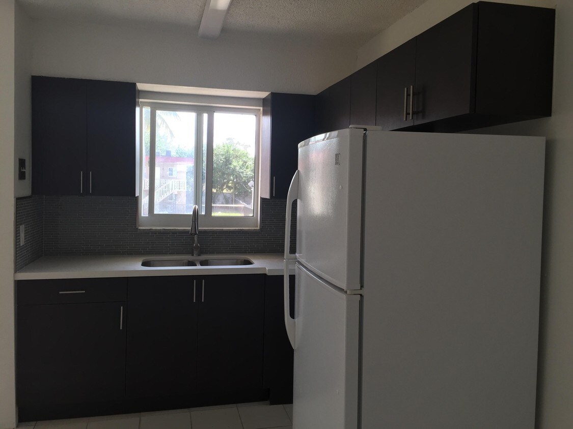 Foto principal - 5950 SW 40th Ave