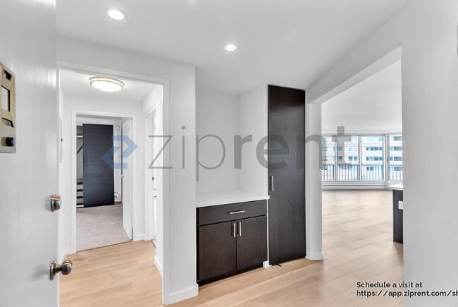 Foto del edificio - 1200 Gough St