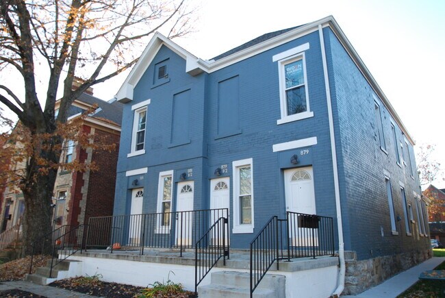 Building Photo - 881 Oak St