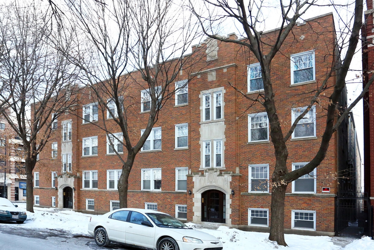 Building Photo - 1825-1839 W Foster Ave