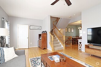 Building Photo - 37 Pine Needle Way