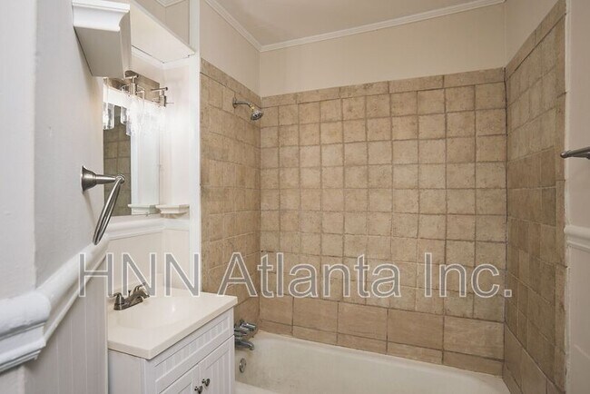 Foto del edificio - 2838 Mitchell Pl