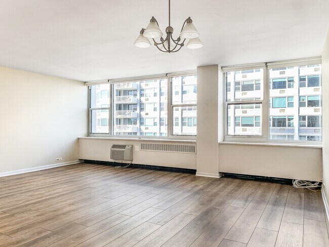Building Photo - 4250 N Marine Dr