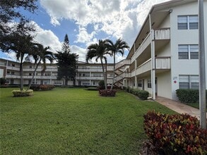 Building Photo - 95 Mansfield C