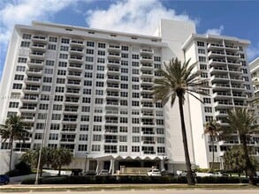 Building Photo - 5700 Collins Ave
