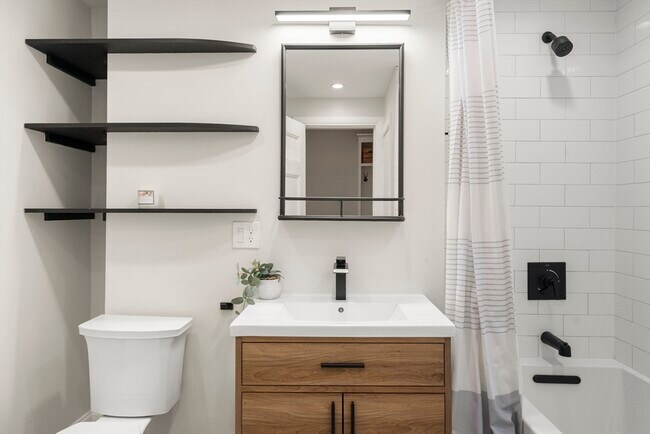 Foto del edificio - 1011 Beacon St