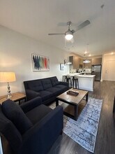 Building Photo - 455 Legends Pl