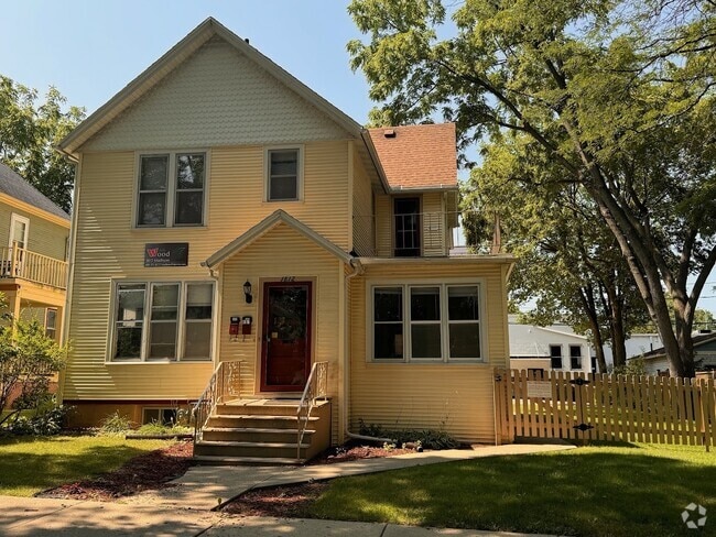 Building Photo - 1812 Madison St