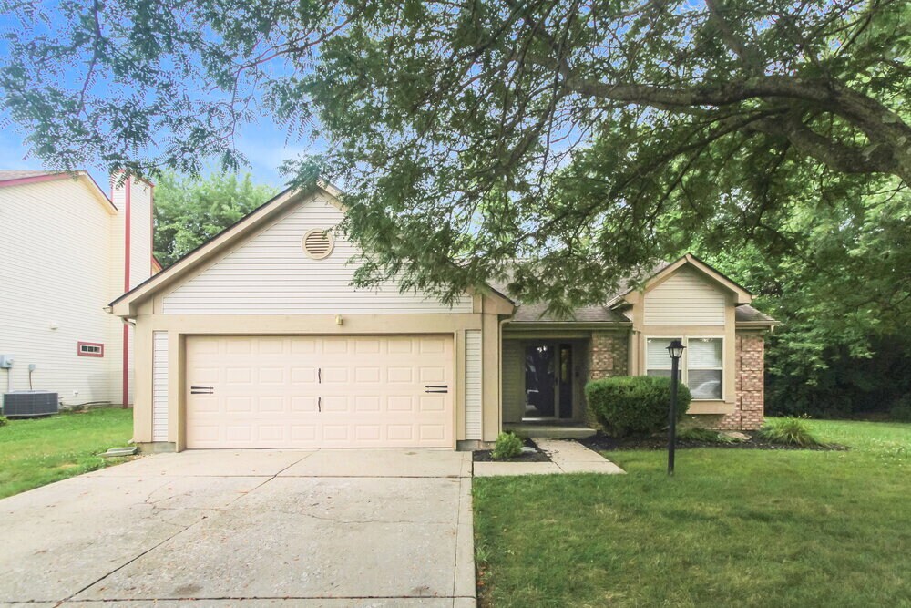 Foto principal - 11853 E Michigan St