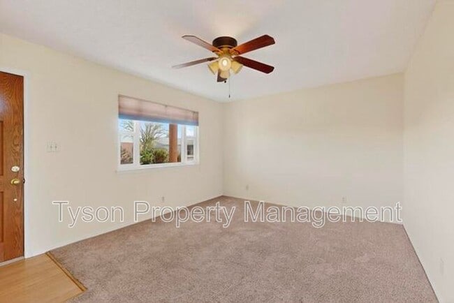 Building Photo - 1225 Del Mastro Dr SW