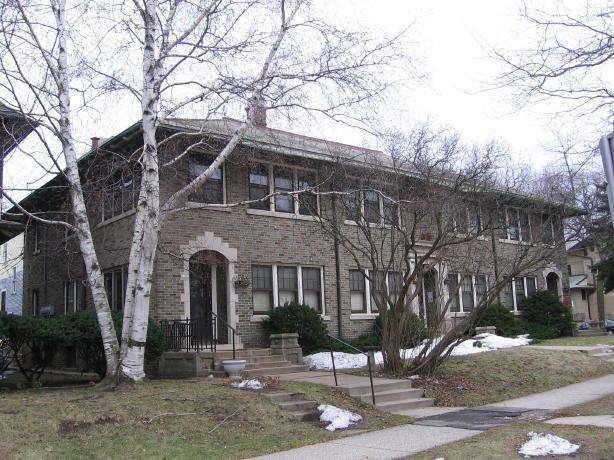 Building Photo - 2704 N Prospect Ave