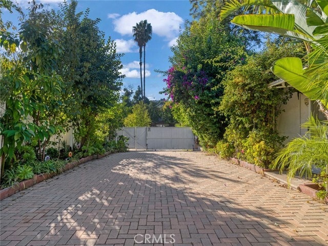 Foto del edificio - 5020 Topanga Canyon Blvd