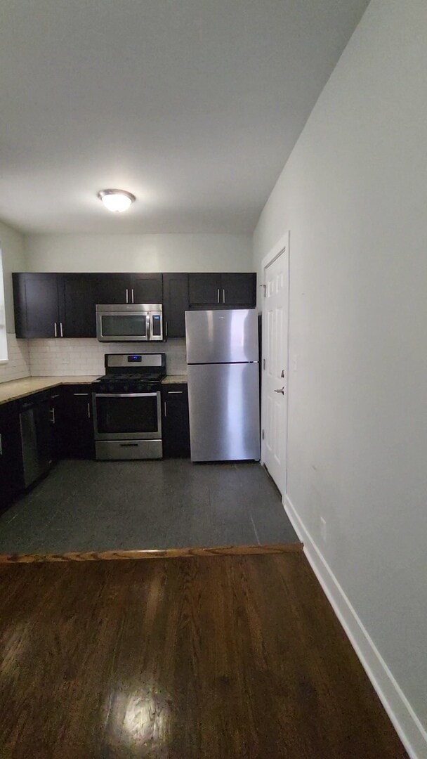 Building Photo - 1751 E 55th St