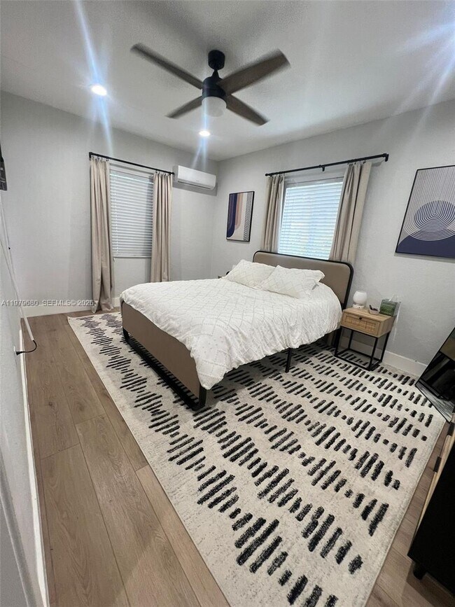 Building Photo - 2315 Taylor St