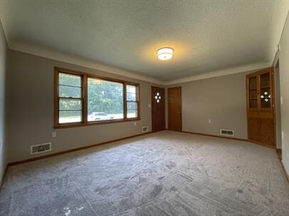 Building Photo - 2750 White Bear Ave