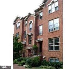Building Photo - 552 WEST St