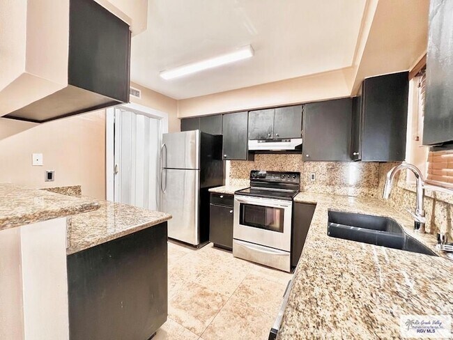 Foto del edificio - 6744 Central Blvd