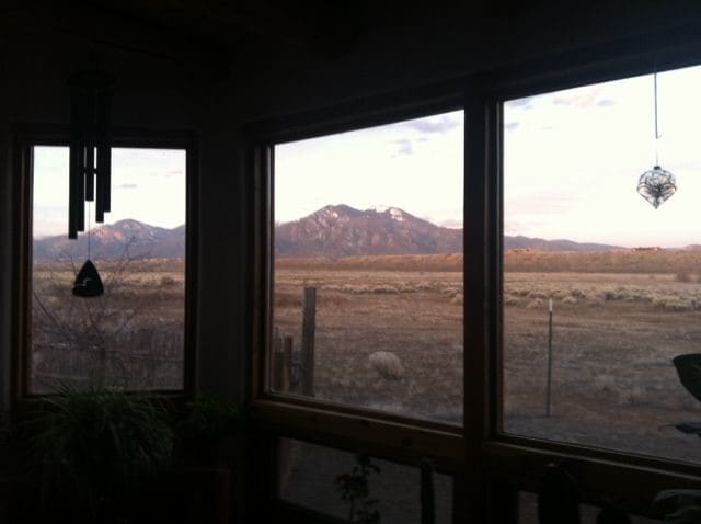 Building Photo - Great View in Lower Las Colonias