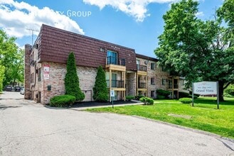 Building Photo - 6300 Montgomery Rd