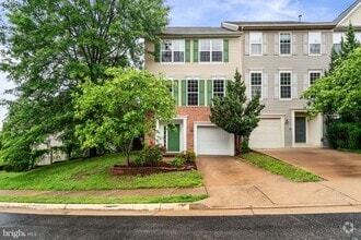 Building Photo - 15701 Palermo Terrace