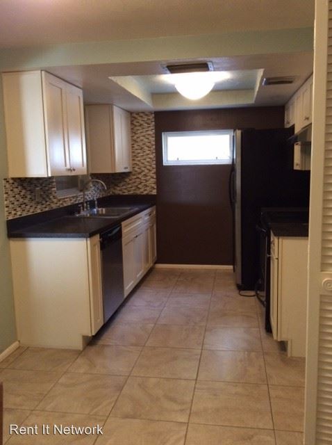 Building Photo - 7131 Gulf Highlands Dr