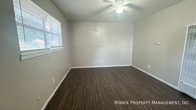 Building Photo - 3102 Ave. N-