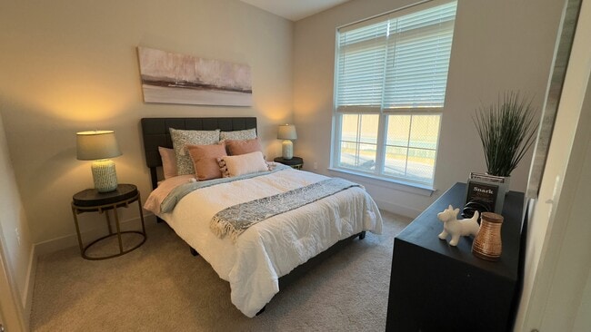 Déjate llevar por la tranquilidad: relájate en nuestras amplias habitaciones - Triton Scotts Addition - Monument