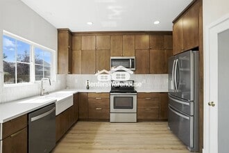 Building Photo - 9551 Longford Way