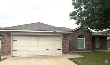 Building Photo - 1609 Paint Brush Dr