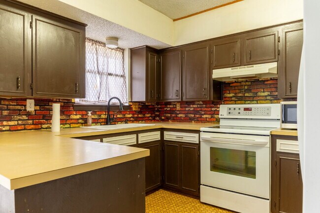 Foto del edificio - "Charming 3-Bed, 2-Bath Home in Copperas Cove – walking distance to local schools!"