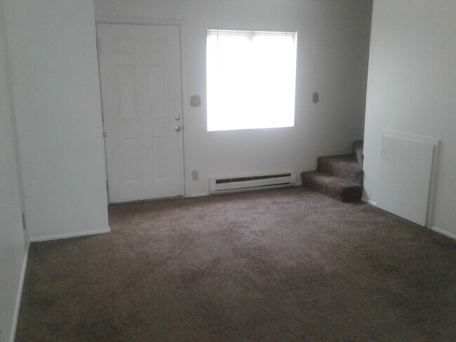 Foto del edificio - 2 bedroom, 1.5 bathroom condo near SUU