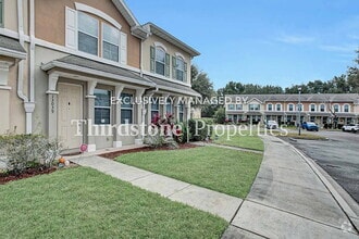 Building Photo - 13039 Sunset Lake Dr