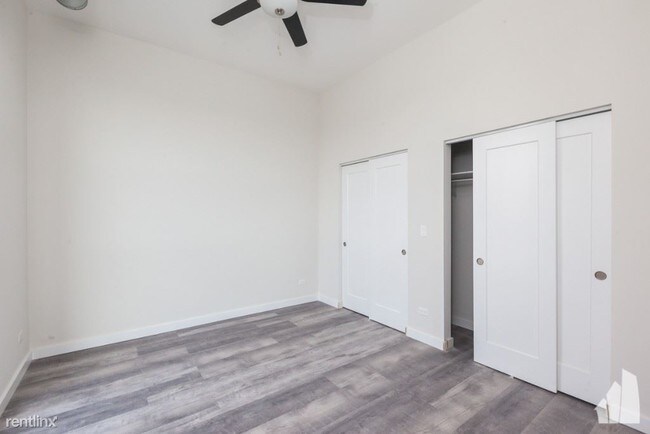 Foto del edificio - 2150 W Lawrence Ave