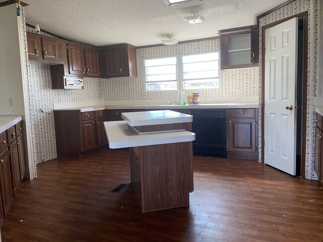 Foto del edificio - 3 Bedroom Near Lake Rabon