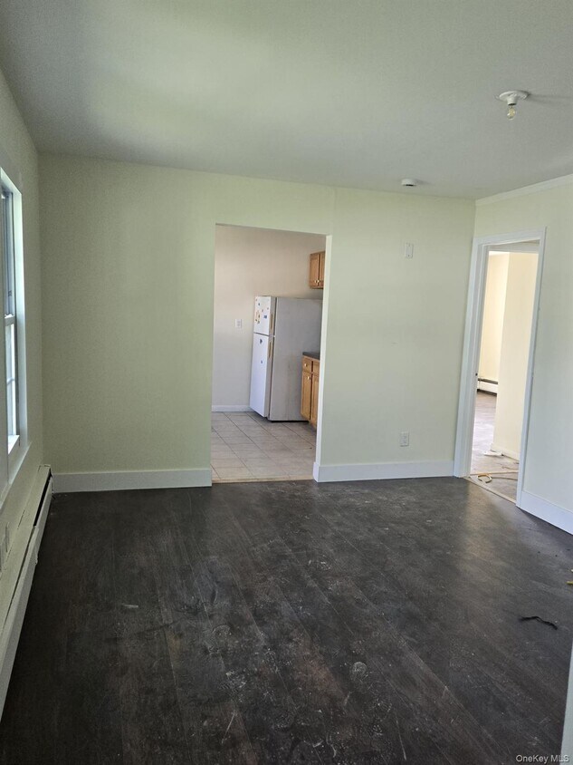 Foto del edificio - 698 Bullville Rd