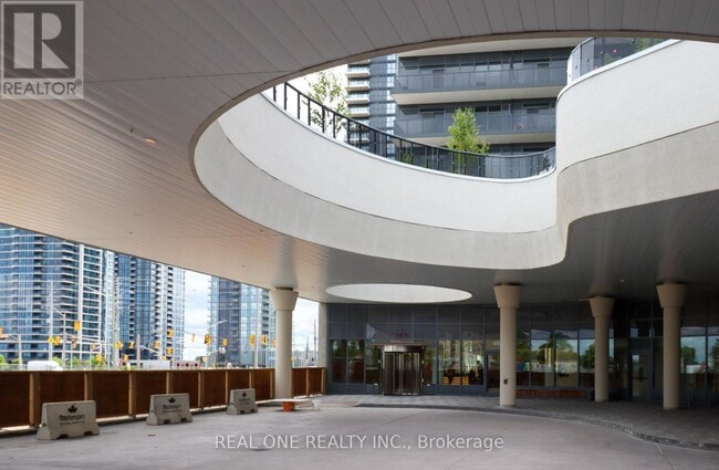 Building Photo - 5105 Hurontario St