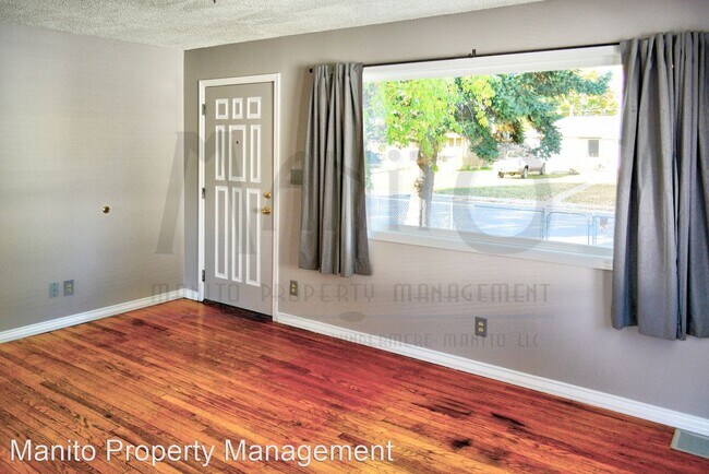 Building Photo - 3 br, 1 bath House - 706 E Rowan Avenue