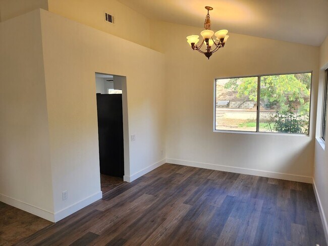 Foto del edificio - Newly Remodeled Home in Temecula on Huge L...