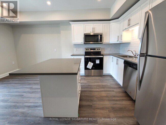 Photo du bâtiment - 120 Summersides Blvd