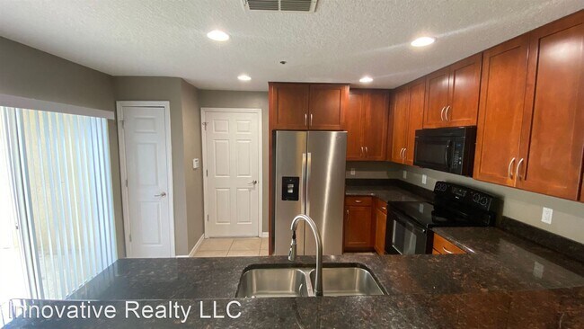 Foto del edificio - 3 br, 2.5 bath House - 13794 Golden Russet...