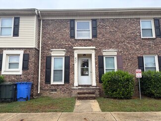 Building Photo - 423 Kirkcaldy Ct