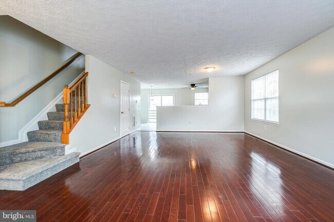 Building Photo - 10908 Henry Darnall Ct