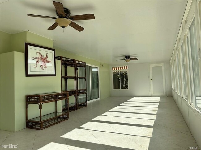Building Photo - 4 br, 2.5 bath House - 1566 Calle Artigas