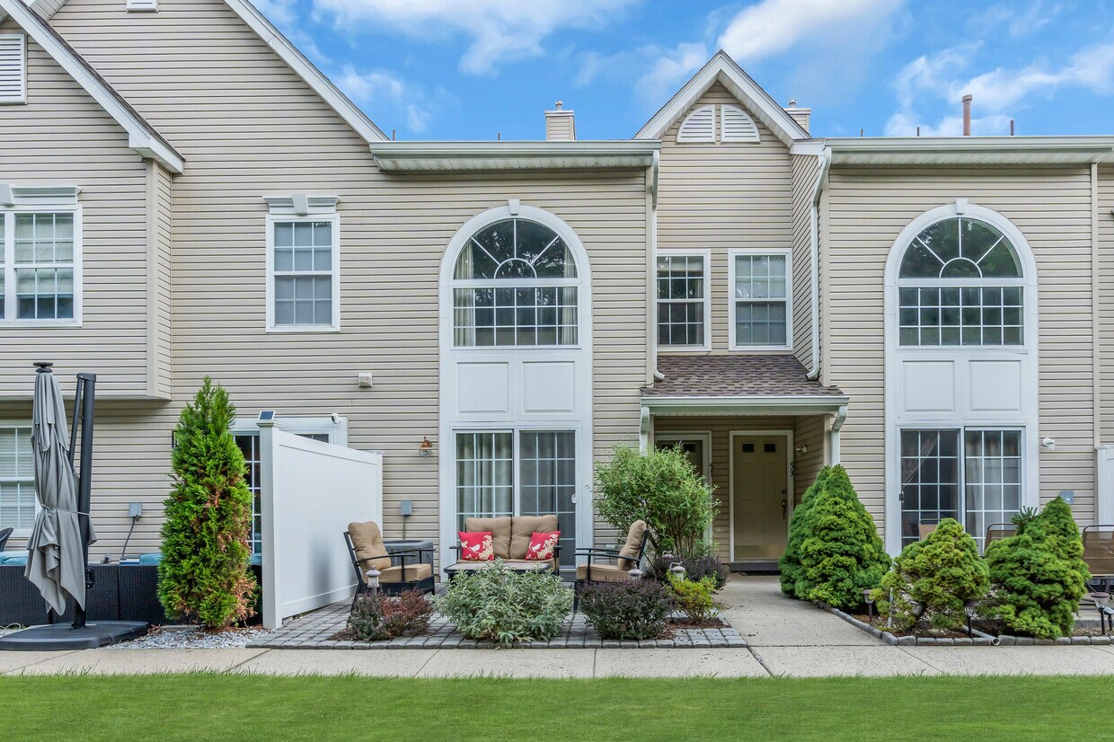 Foto principal - 51 Phoenix Ct