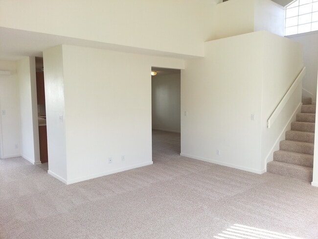 Building Photo - Great 3 Bedroom/ 2.5 Bathroom Single Family Home in Waikele  *First showing on Friday, January 16...