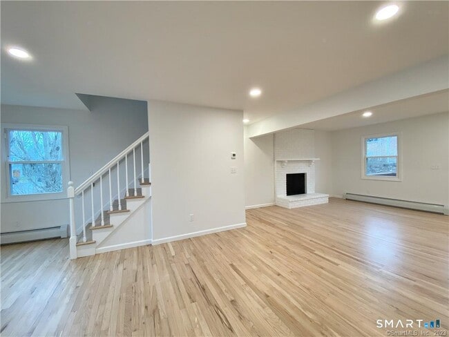 Building Photo - 56 Taylor Pl