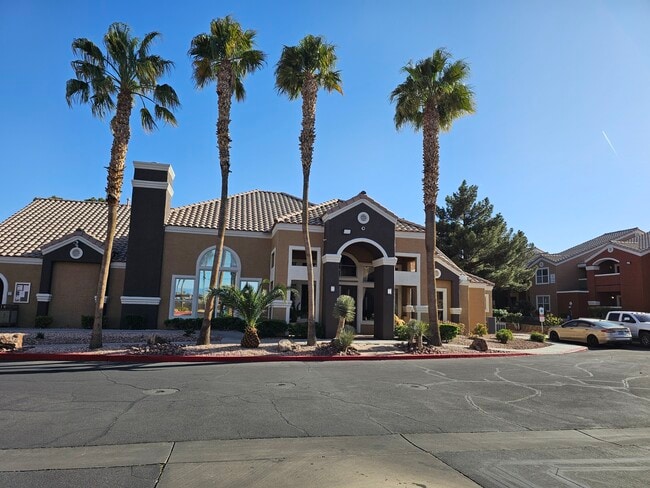 Building Photo - 8101 W Flamingo Rd